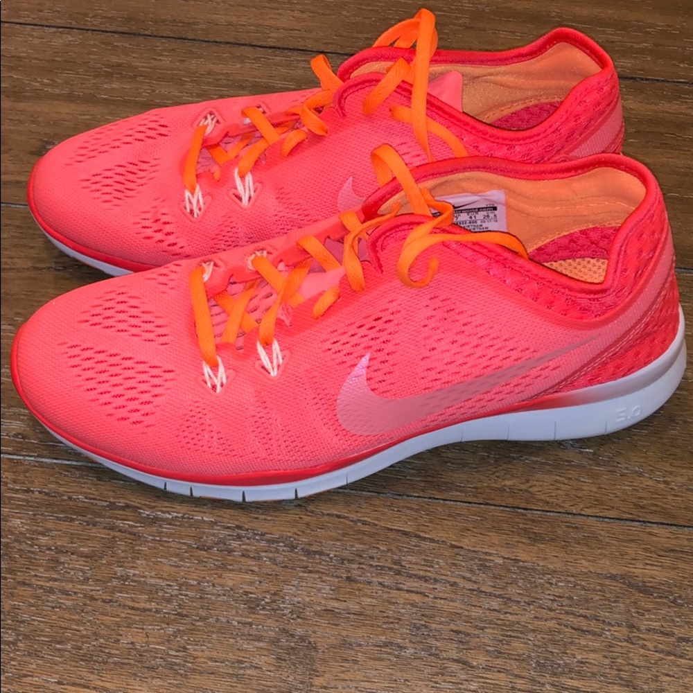 Women’s Nike shoes